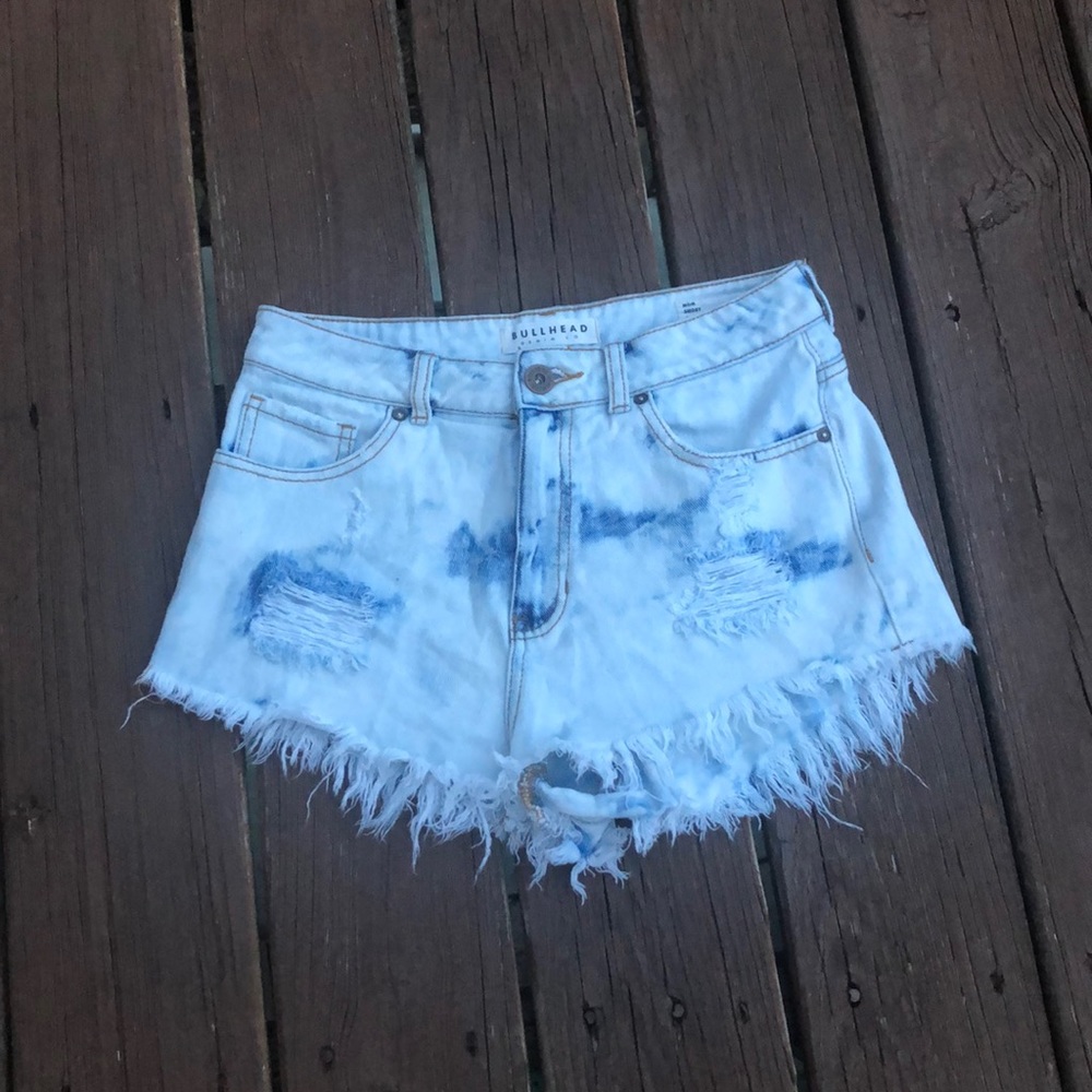 Bullhead Mom Jean Shorts